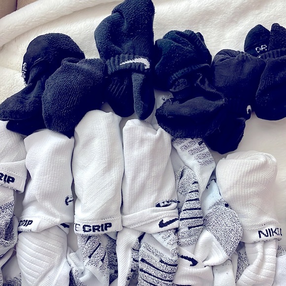 10 pair of long socks & six short socks. Nike long athletic socks. - Picture 4 of 4